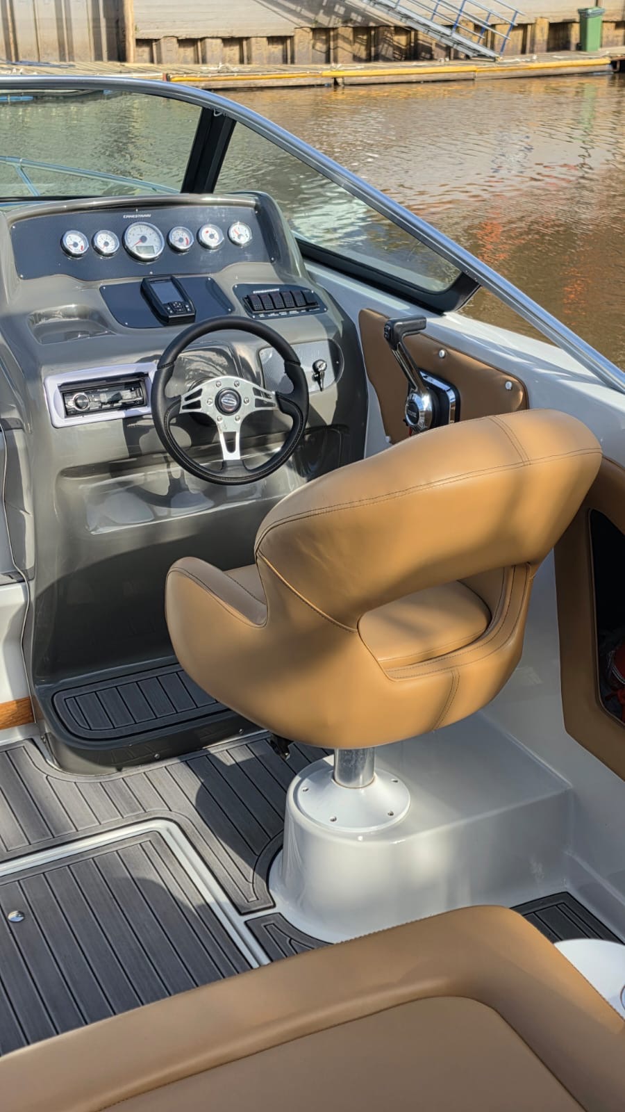 Canestrari Cuddy 225 2022 Volvo 250 hp DP